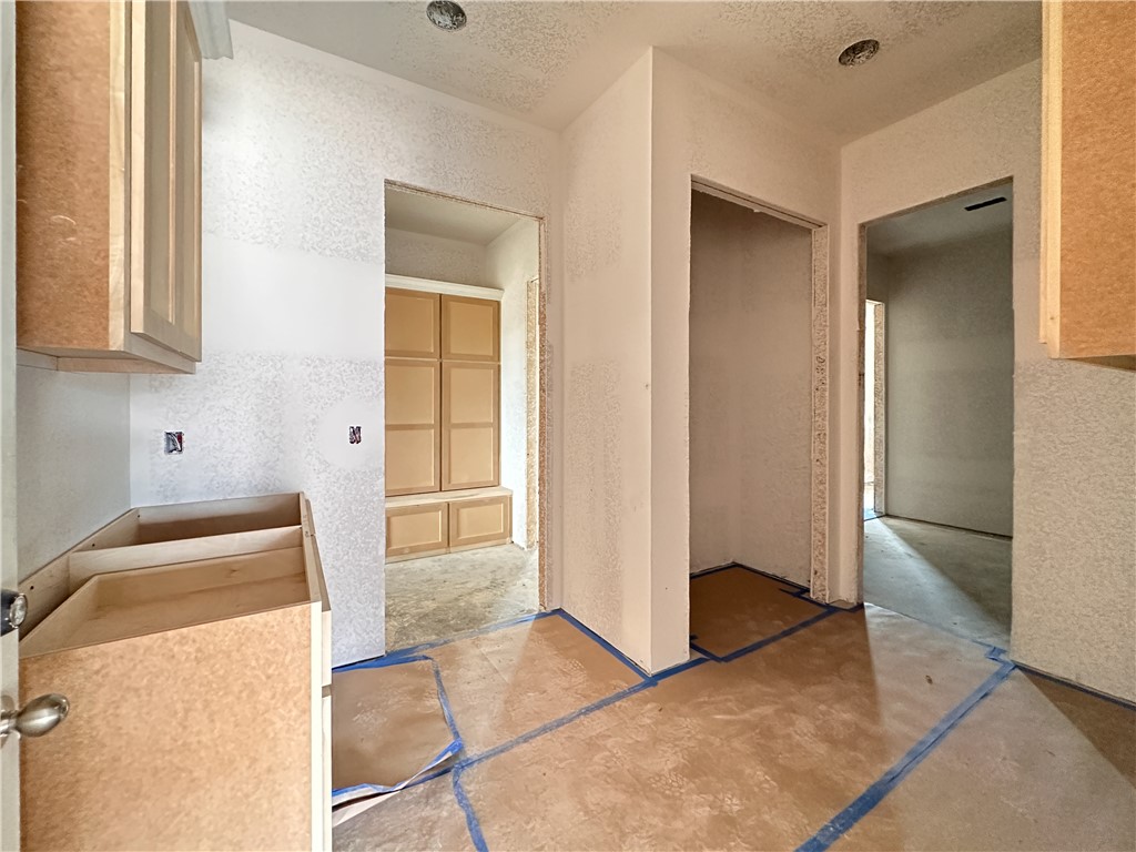 County Line Square - Residential