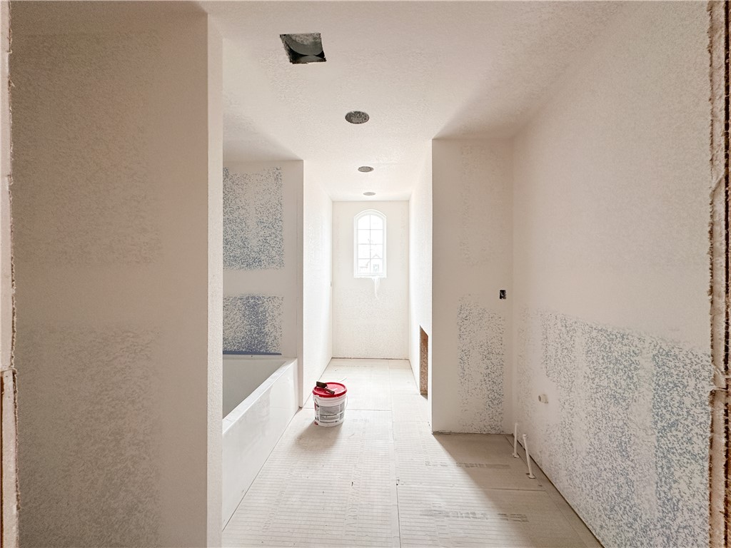 County Line Square - Residential