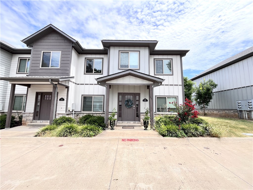 Welcome to this beautiful 3-bedroom, 2.5-bath home in a quiet and friendly Bentonville neighborhood. This property offers a bright, open floor plan and modern finishes. Conveniently located near schools, parks, trails, shopping, and downtown Bentonville, this home is perfect for anyone looking for comfort and convenience. Lawncare is included