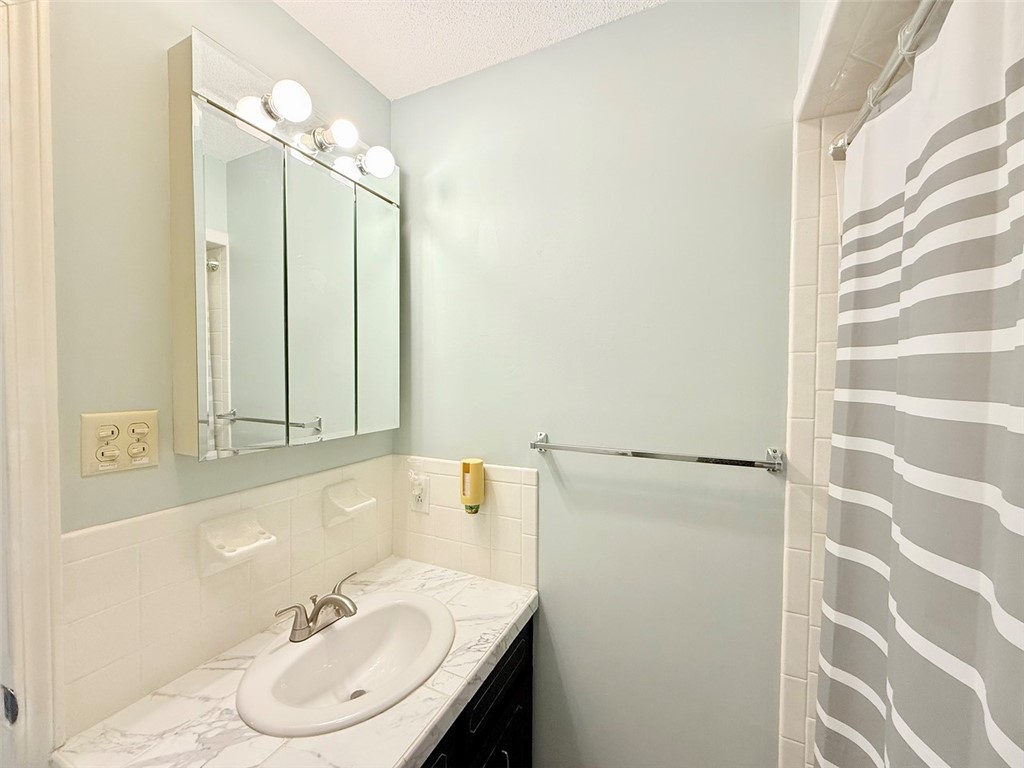 WOODRIDGE ESTATES - Residential