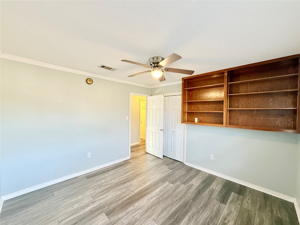 WOODRIDGE ESTATES - Residential