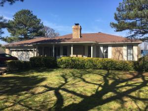 Take a look at the possibilities with this one! 3 or 4 bedrooms or 3 bedrooms and an office, your choice.New dishwasher and water heater in 2018, new HVAC and roof in 2013. Enjoy the summers in the inground pool or watching the wildlife in the back yard. Only minutes from Lake Atkins where the fishing is awesome this time of year.