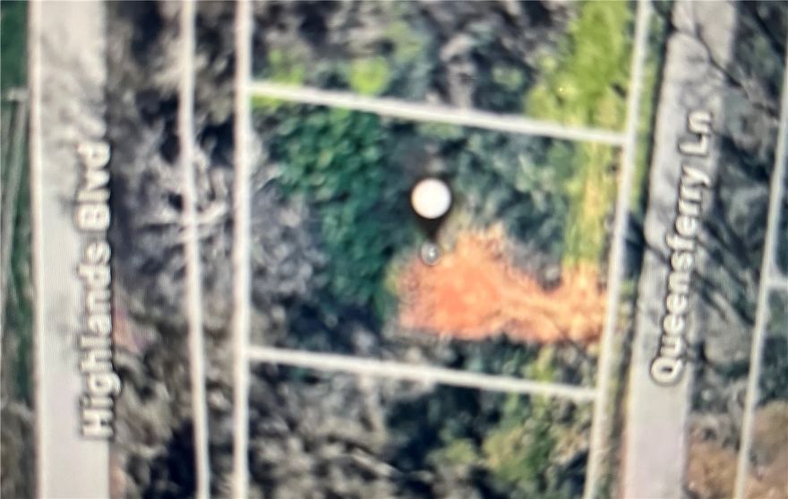 Nice building lot on the south side of the highlands in Bella Vista.  Easy access to I49 a couple ways from this location.  Lot partially cleared and waiting for your new home.