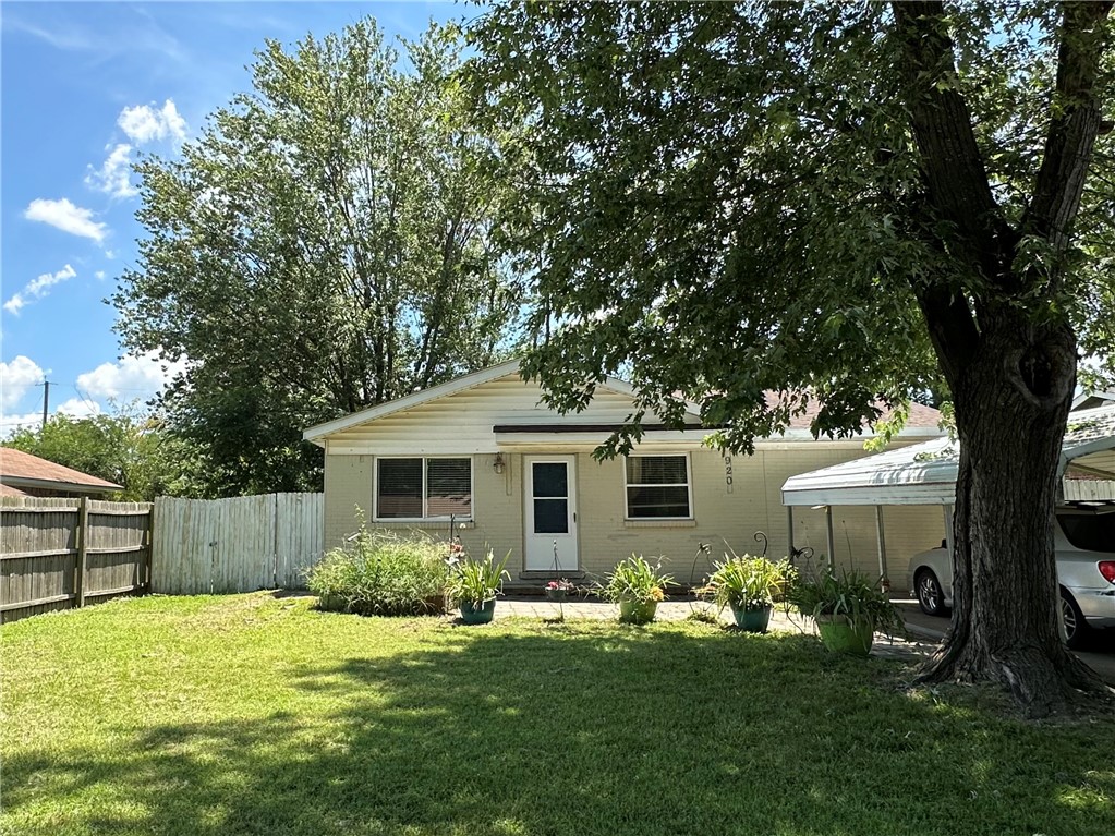 Comstock First Add Siloam Spgs - Residential