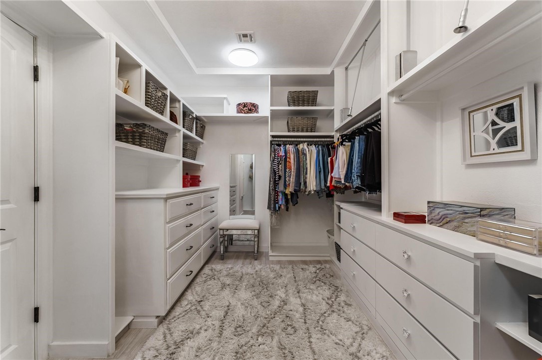 Knolls - Residential