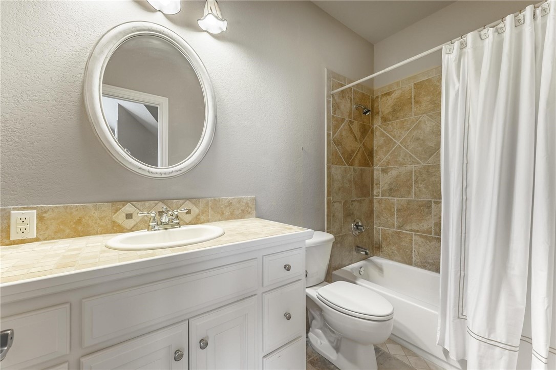 Knolls - Residential