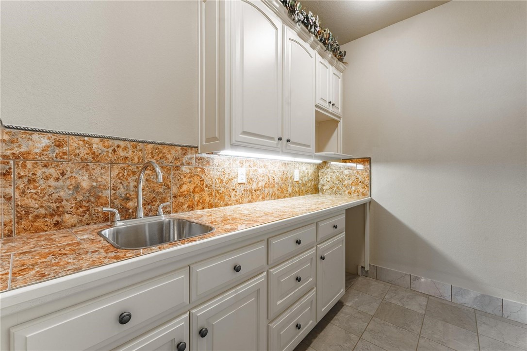 Knolls - Residential