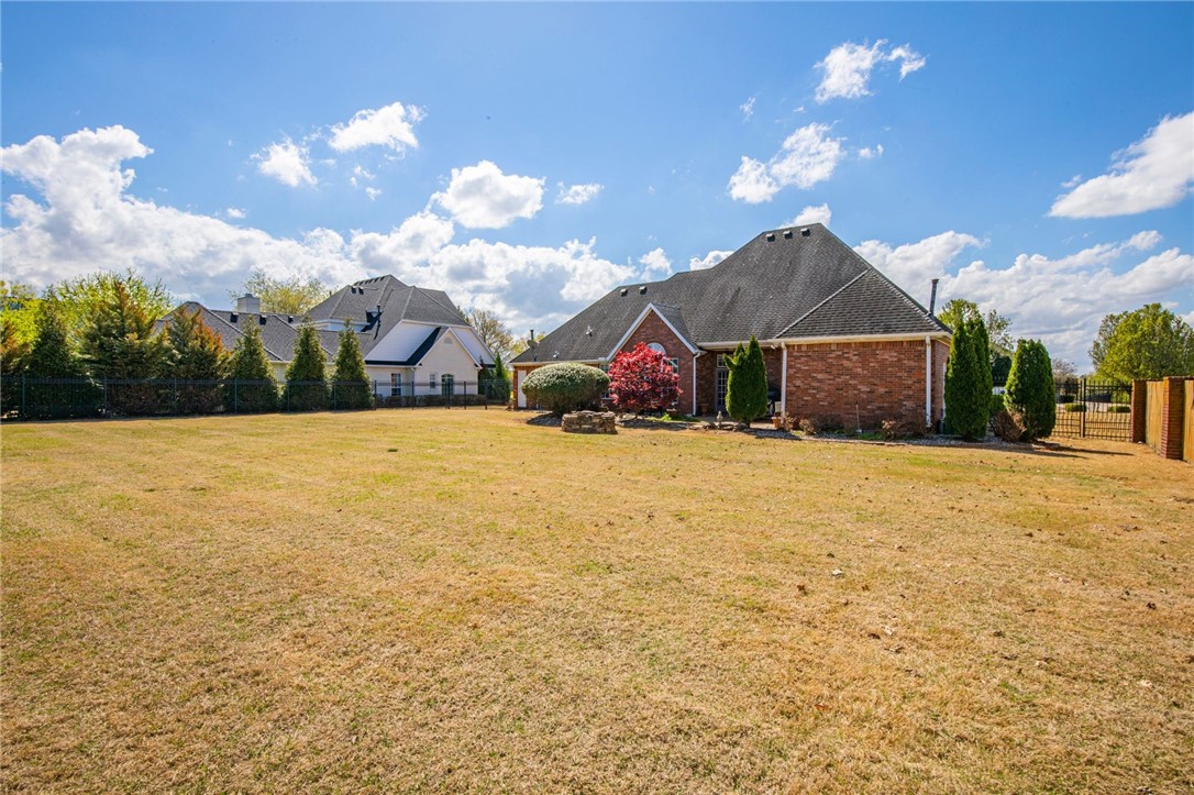 Pinnacle Sub Ph 1, The Rogers - Residential