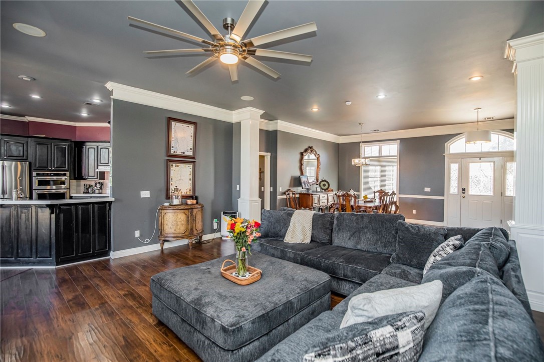 Pinnacle Sub Ph 1, The Rogers - Residential