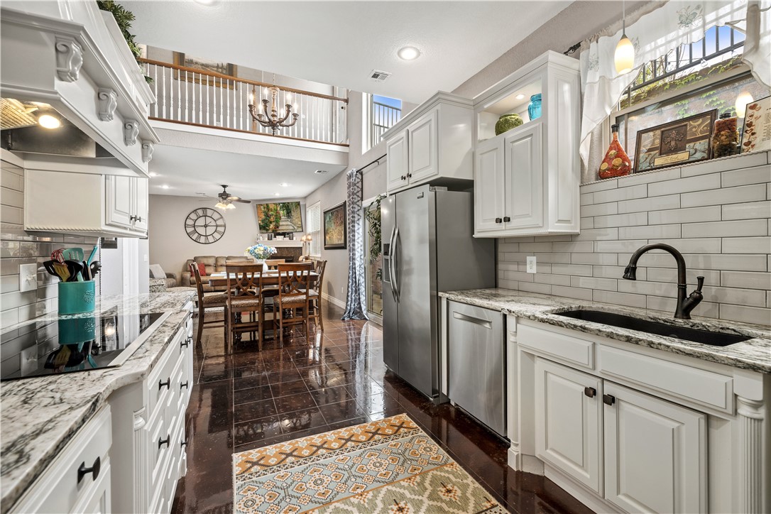 Champions Estates Rogers - Residential