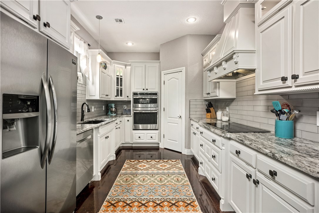 Champions Estates Rogers - Residential