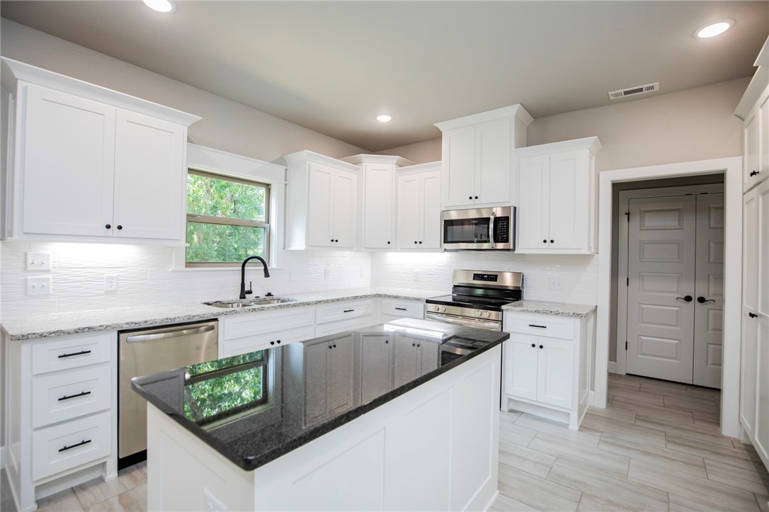 Angus Sub Bvv - Residential