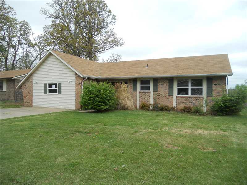 3 bedroom, 2 bath home with two living areas, two dining areas and a large backyard with storage building, gazebo and garden area. Not eligible for FHA financing, sold as-is.