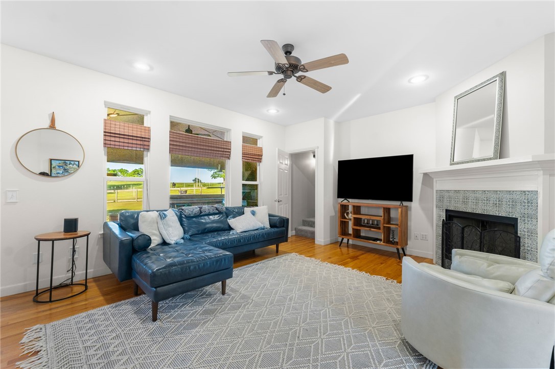 14-21-29-RURAL - Residential