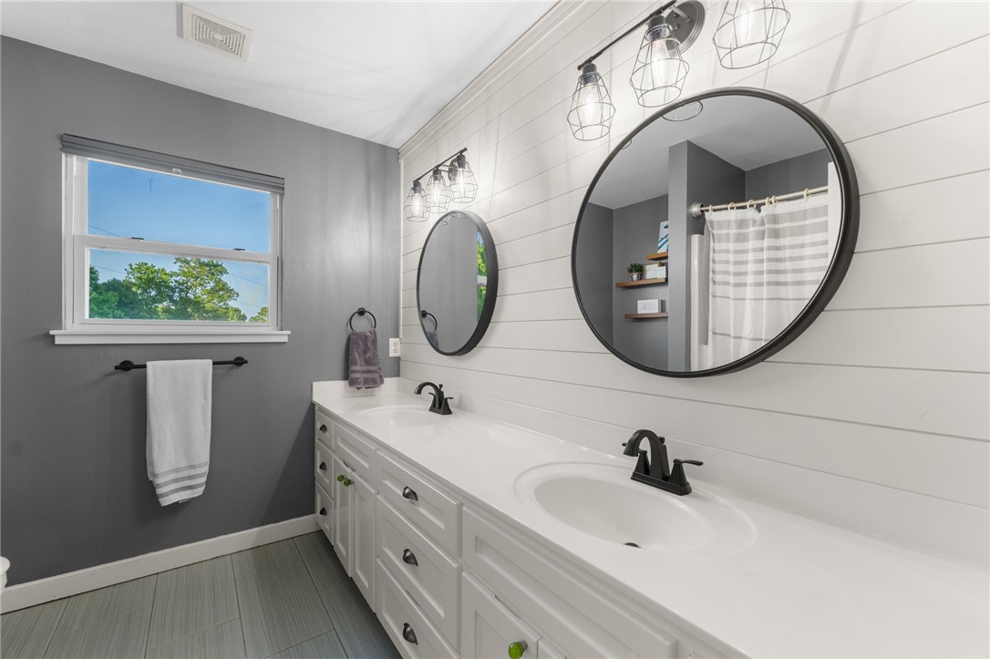 14-21-29-RURAL - Residential