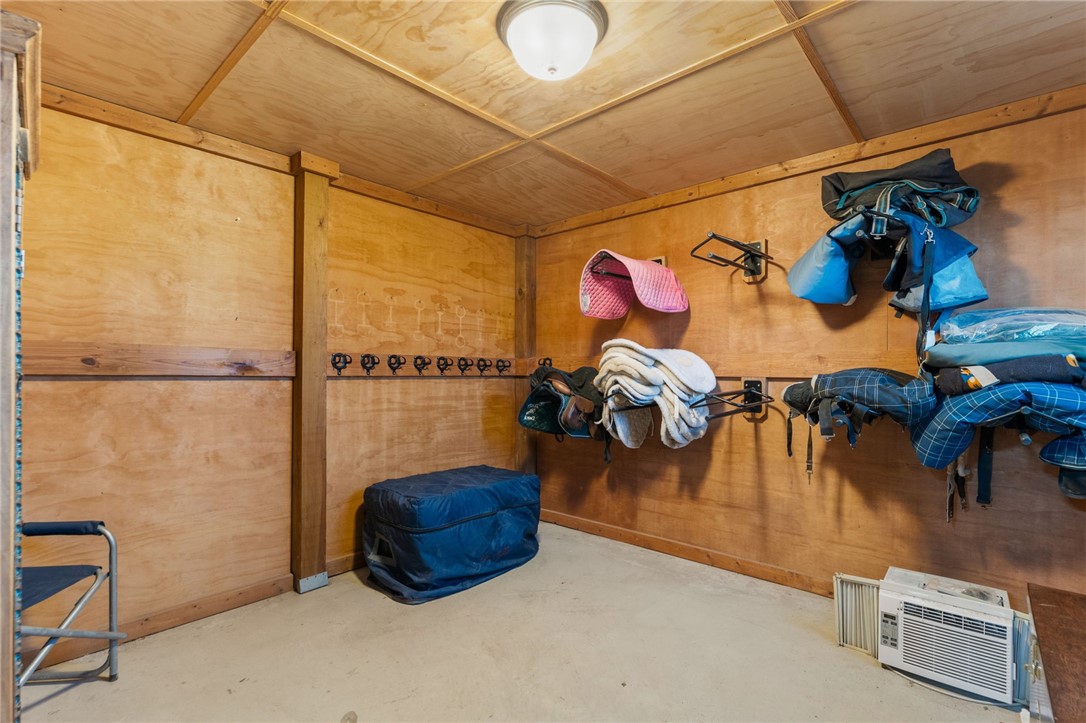 14-21-29-RURAL - Residential