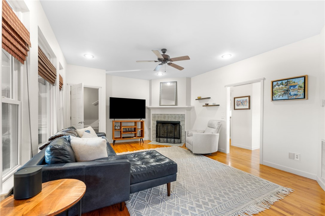 14-21-29-RURAL - Residential