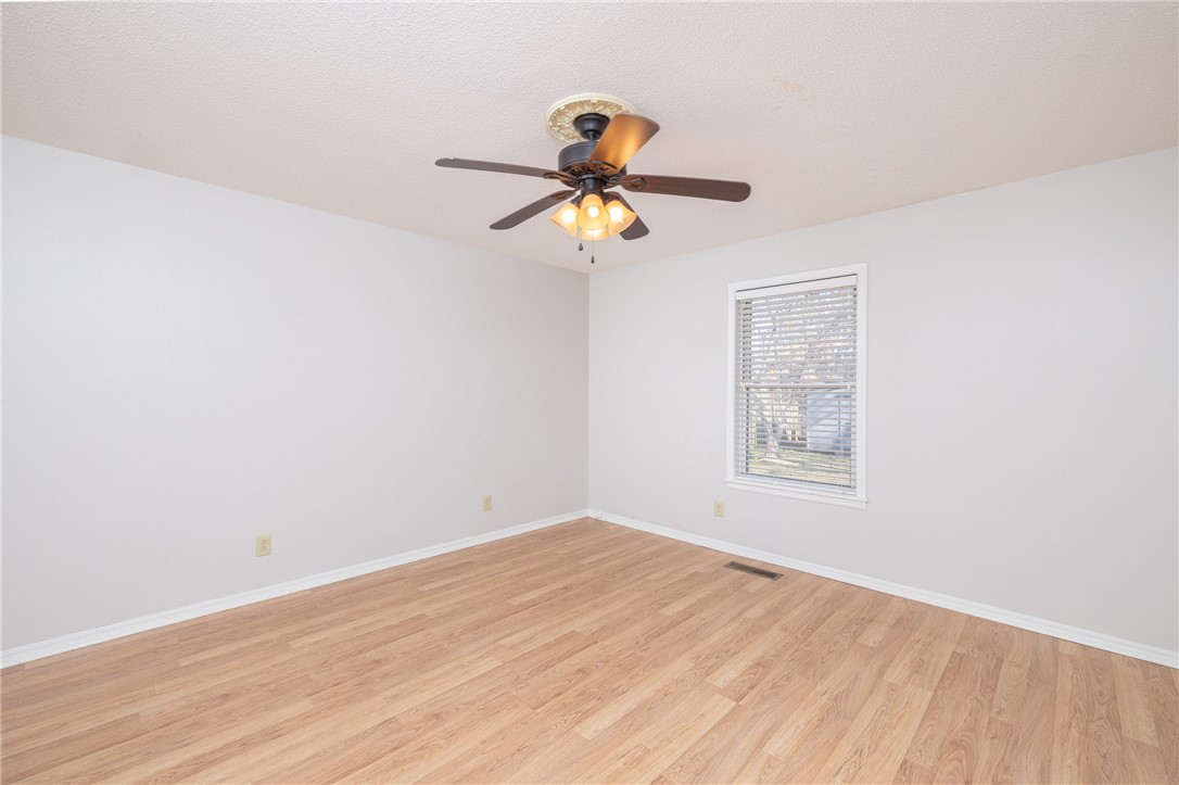 Oaks Manor Sub - Residential