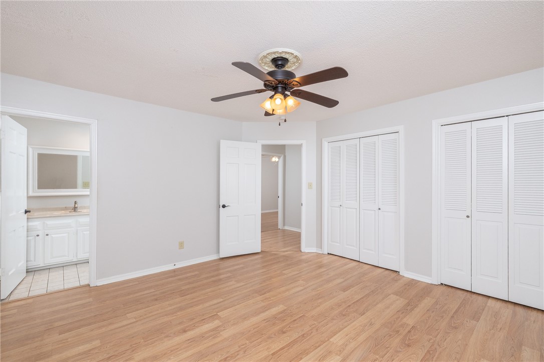 Oaks Manor Sub - Residential