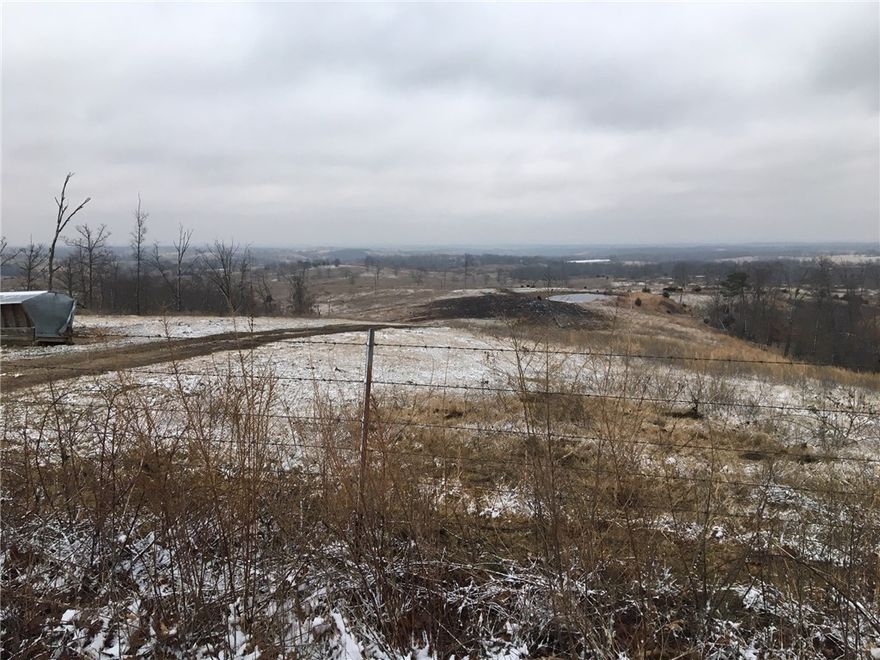 Additional parcels included are 001-04669-000, 001-04668-001, 001-04663-000, 001-02576-000, 001-02571-001, 001-02586-001 1,012.05 acres of mostly pasture. Excellent fencing with several ponds. 1 Hay barn.