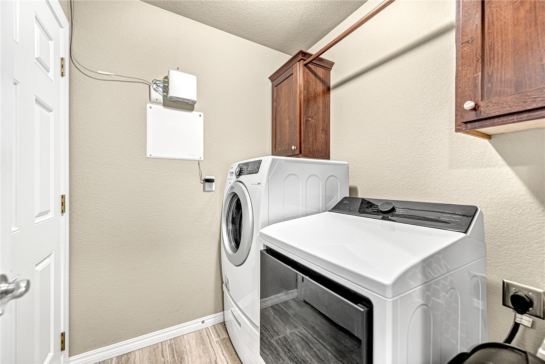 Chelsea Point Ii Rogers - Residential