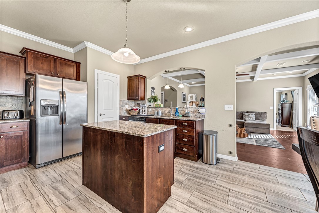 Chelsea Point Ii Rogers - Residential