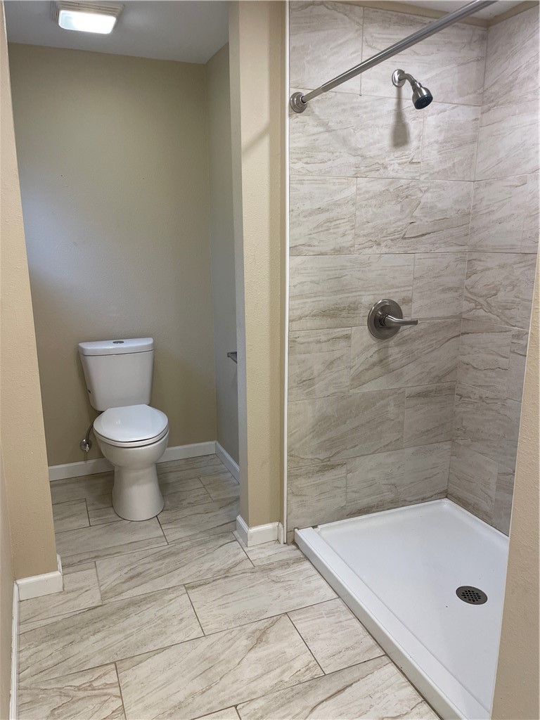 Fayetteville Outlots - Residential Lease