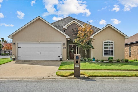 Photo of 5529 Village Trace, Benton, AR 72019 (MLS # 1365517)