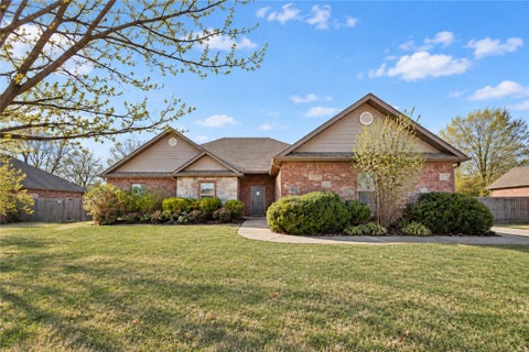 Photo of 510 Grandview Drive, Prairie Grove, AR 72753 (MLS # 1362226)