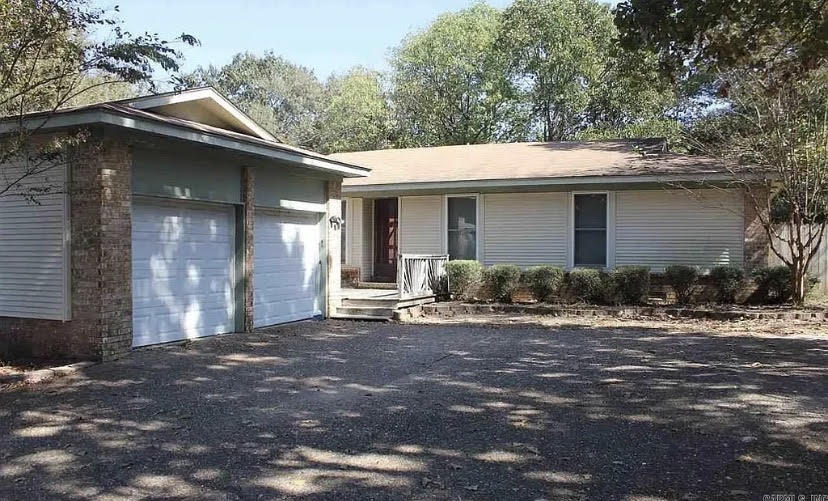 Woodland Hills J 1 - Residential
