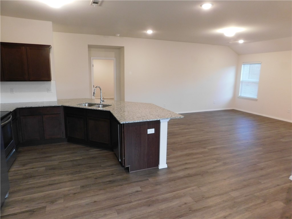 Crystal Spgs Village Ph I - Residential Lease