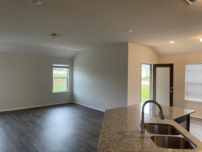 Crystal Spgs Village Ph I - Residential Lease