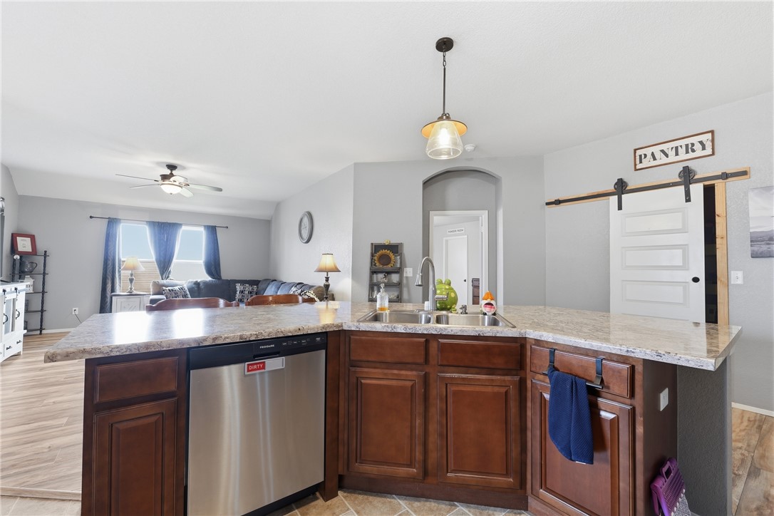 Sundowner Ranch - Residential