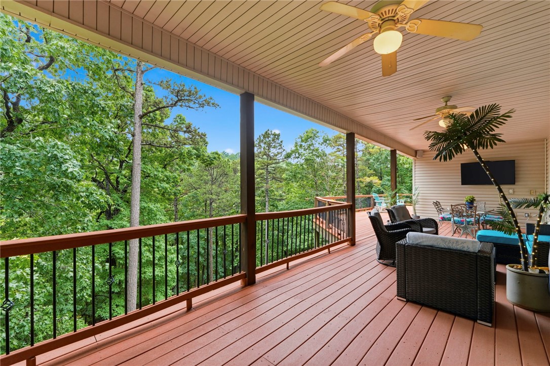 Point At Falls Hollow, The - Residential