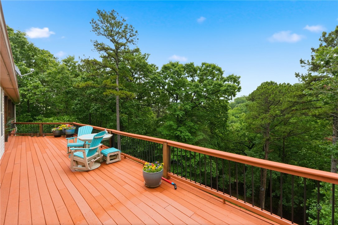 Point At Falls Hollow, The - Residential