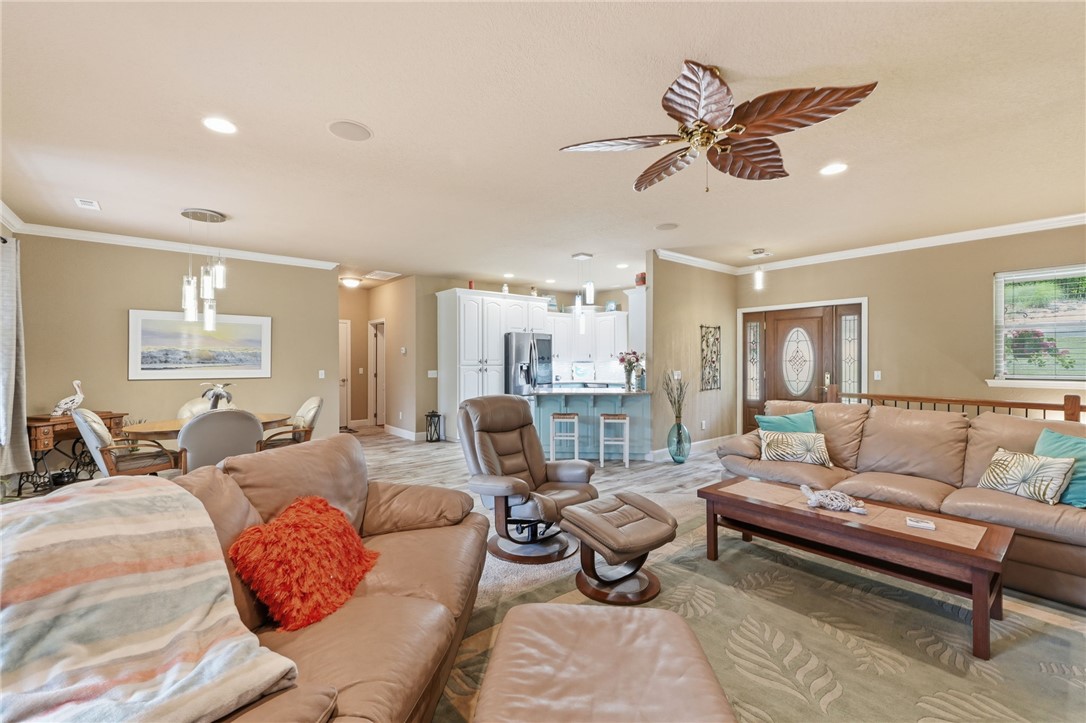 Point At Falls Hollow, The - Residential