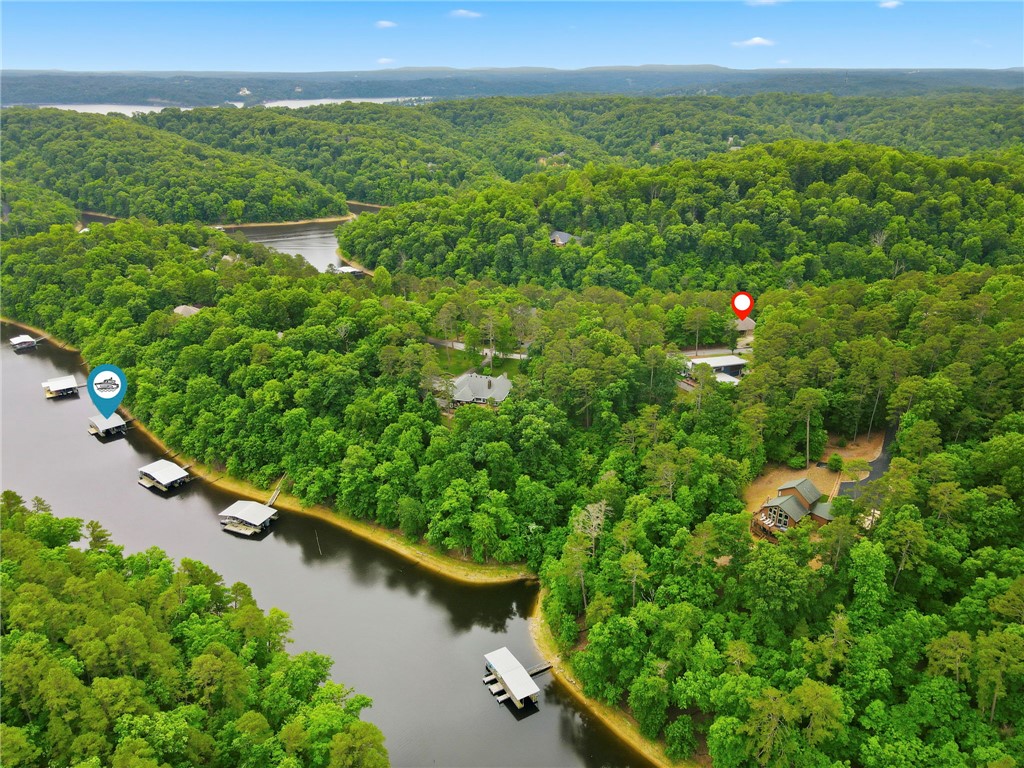 Point At Falls Hollow, The - Residential