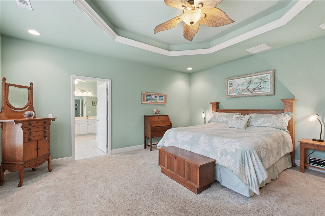 Point At Falls Hollow, The - Residential