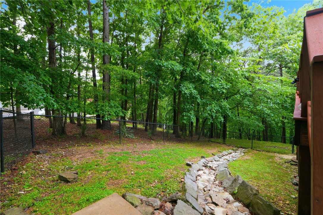 Point At Falls Hollow, The - Residential