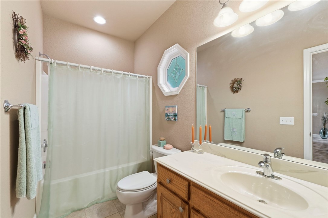 Point At Falls Hollow, The - Residential