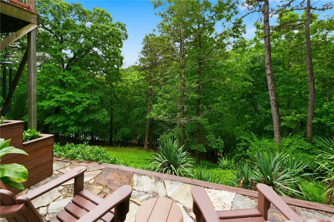 Point At Falls Hollow, The - Residential