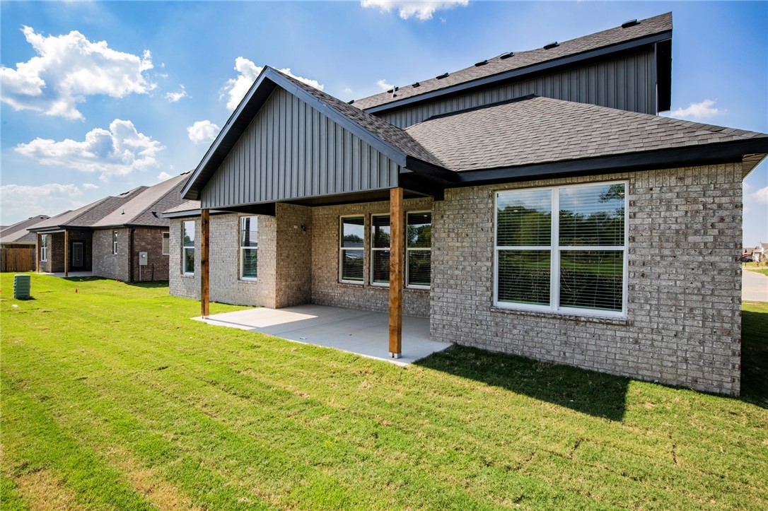 GRAND ESTATES PH 1-GENTRY - Residential