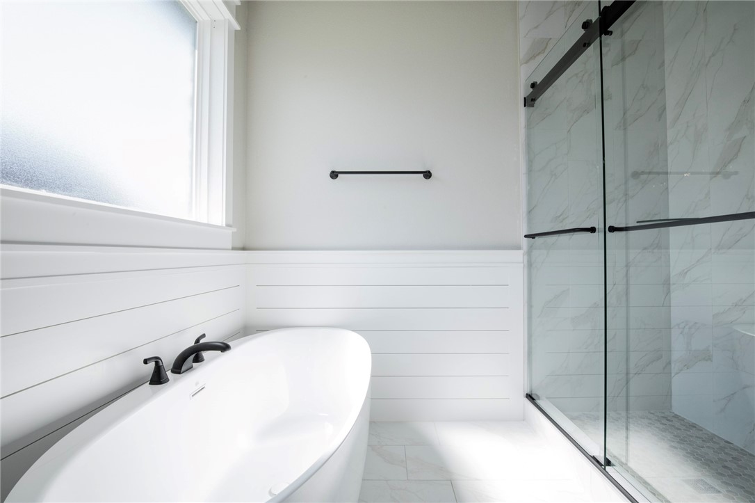 GRAND ESTATES PH 1-GENTRY - Residential