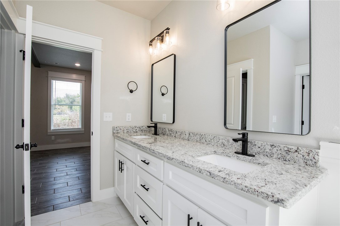 GRAND ESTATES PH 1-GENTRY - Residential