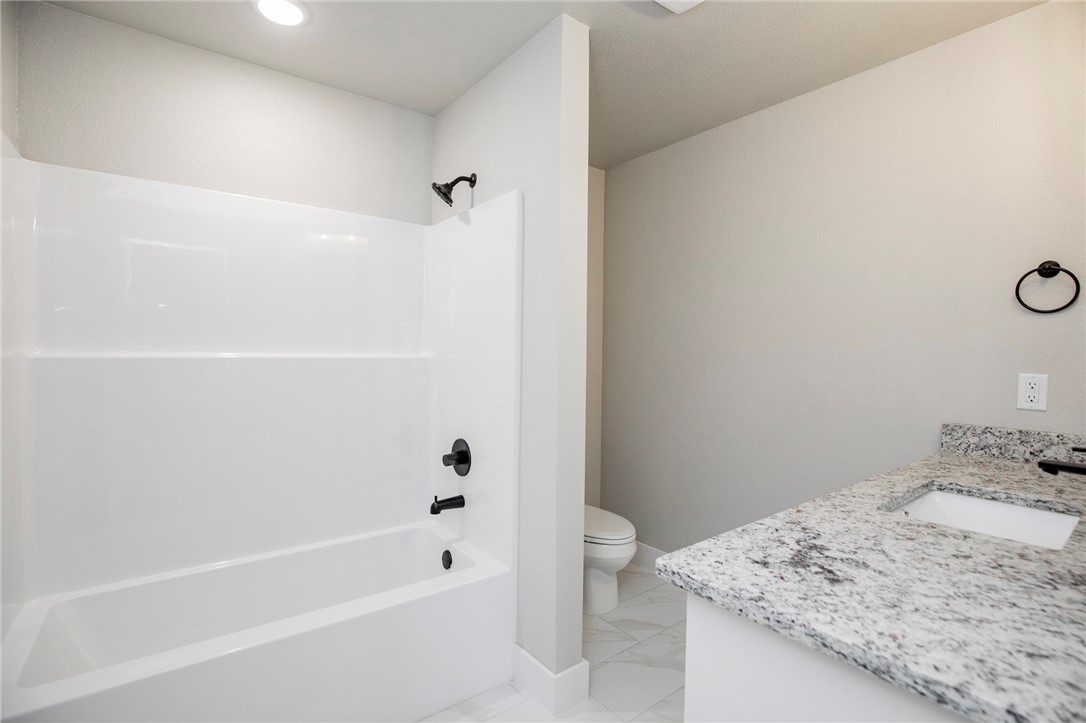 GRAND ESTATES PH 1-GENTRY - Residential