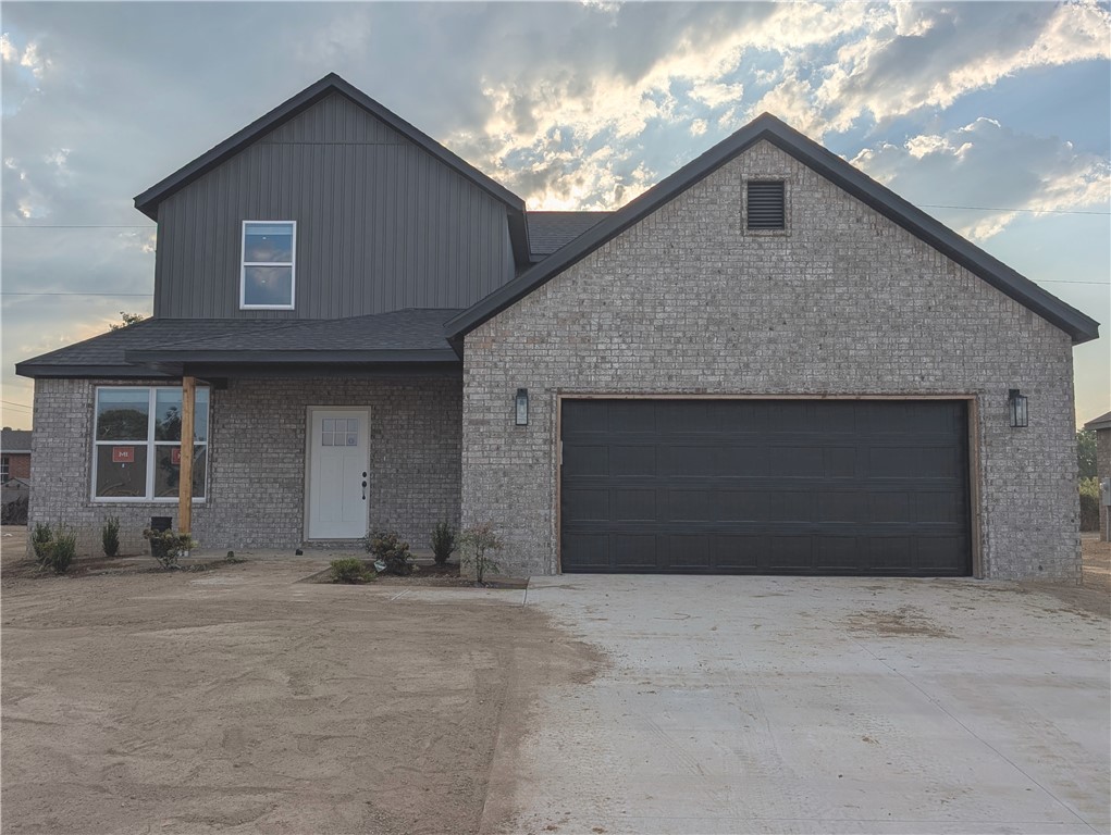 Welcome to this beautifully crafted new construction home in the heart of Gentry, Arkansas! Do you have a big family and need tons of space? This one is for you! This home offers both style and functionality. The spacious kitchen is a standout, with quartz countertops, a large island, stainless steel appliances, and custom cabinetry. A split floor plan provides added privacy, while the ceramic tile shower adds a touch of luxury. Outside, enjoy a versatile space ideal for family gatherings and weekend barbecues. Conveniently located near Gentry High School, shopping, and local favorites like the Wooden Spoon, this home combines comfort, quality, and a prime location.