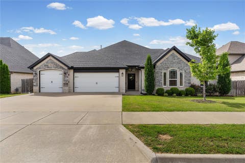 Photo of 1160 Elizabeth Drive, Centerton, AR 72713 (MLS # 1350940)