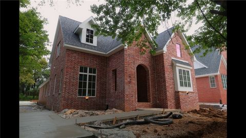 Photo of 932 Highland Avenue, Fayetteville, AR 72701 (MLS # 1323963)