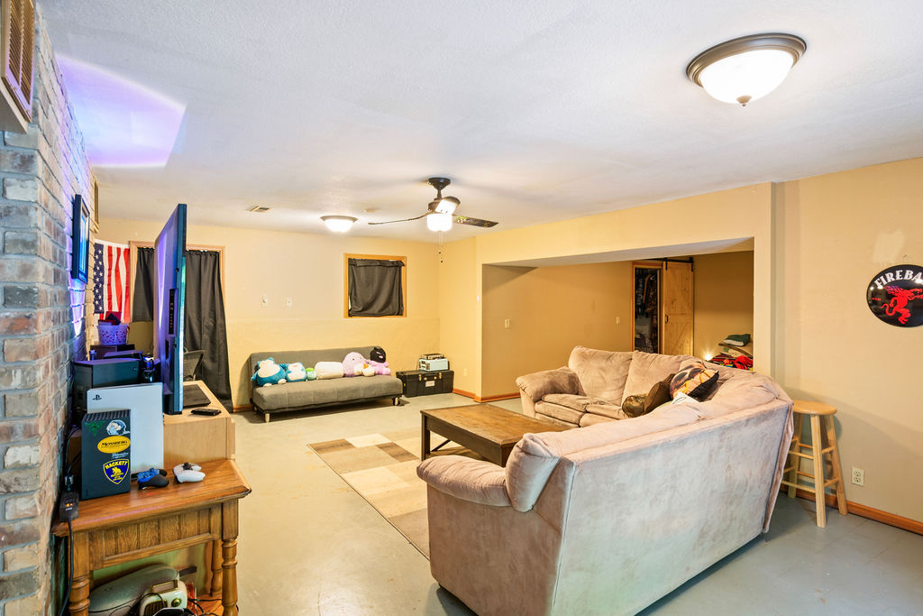 Mountain Spgs Estate 3rd Bvv - Residential