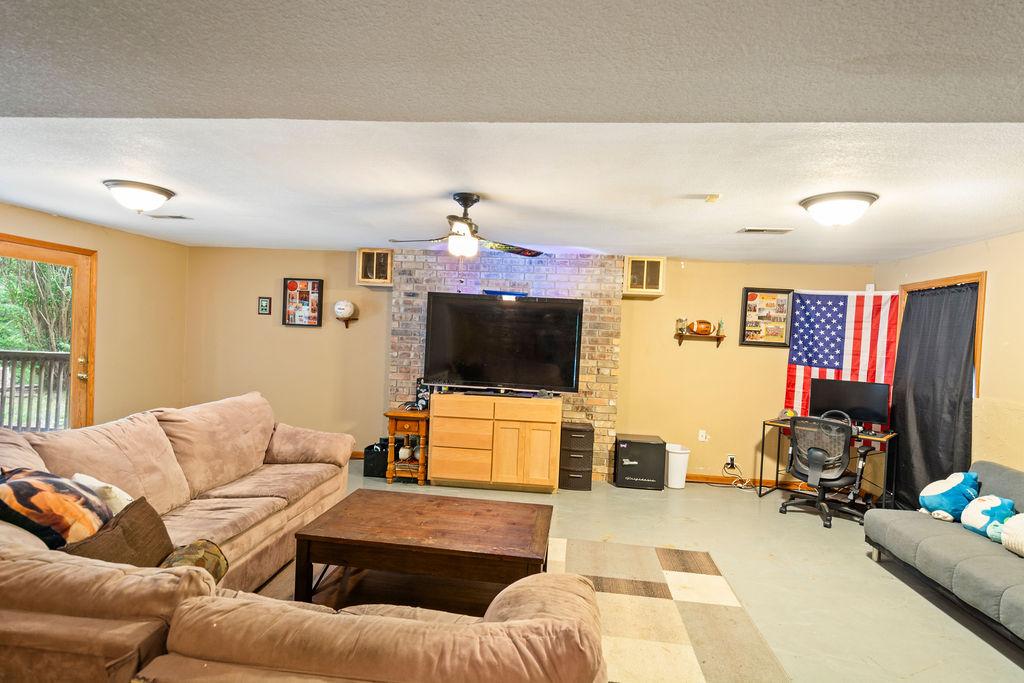Mountain Spgs Estate 3rd Bvv - Residential
